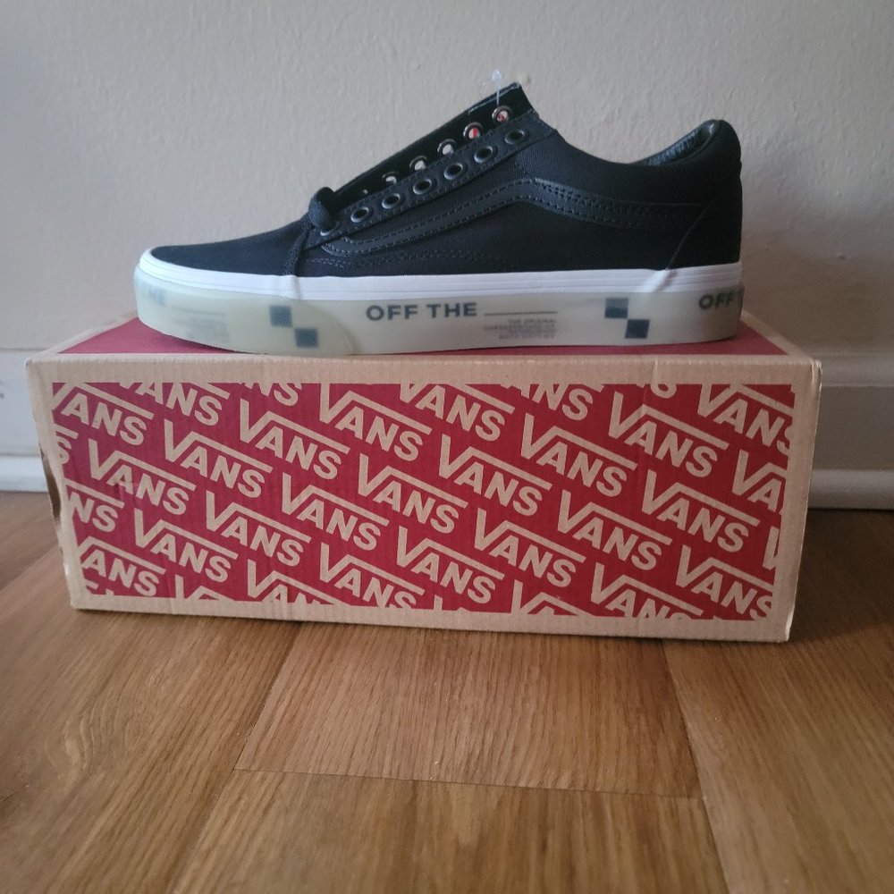 Vans  BLK Sneakers